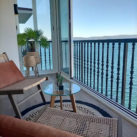 Piso El Acantilado Apartment